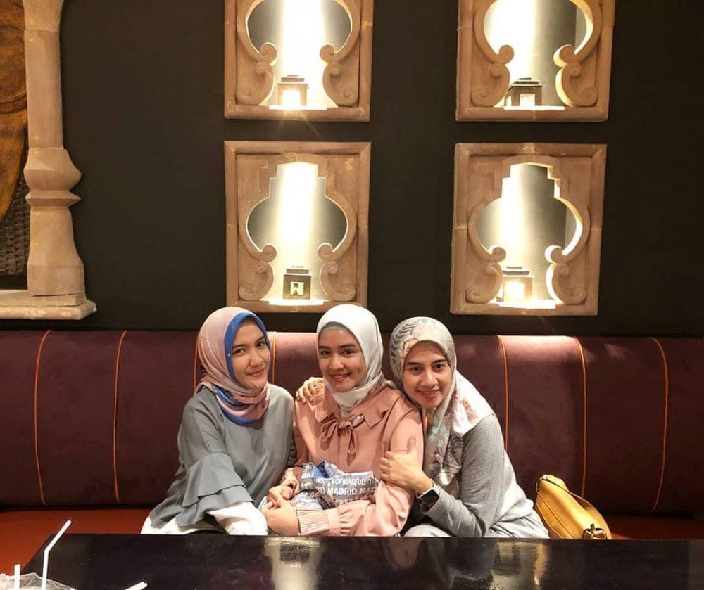 instagram.com/karinarachma