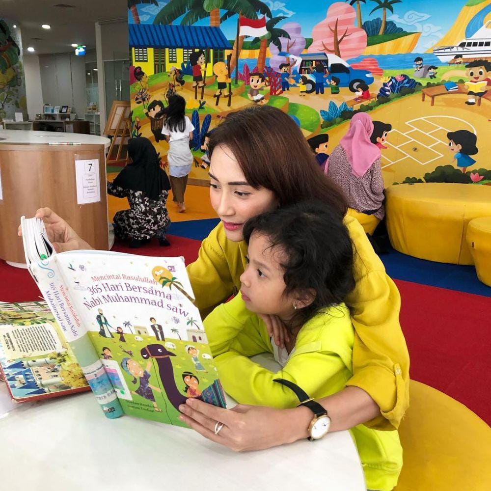 instagram.com/artikasaridevi