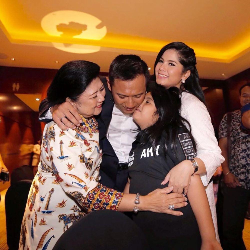 instagram.com/aniyudhoyono