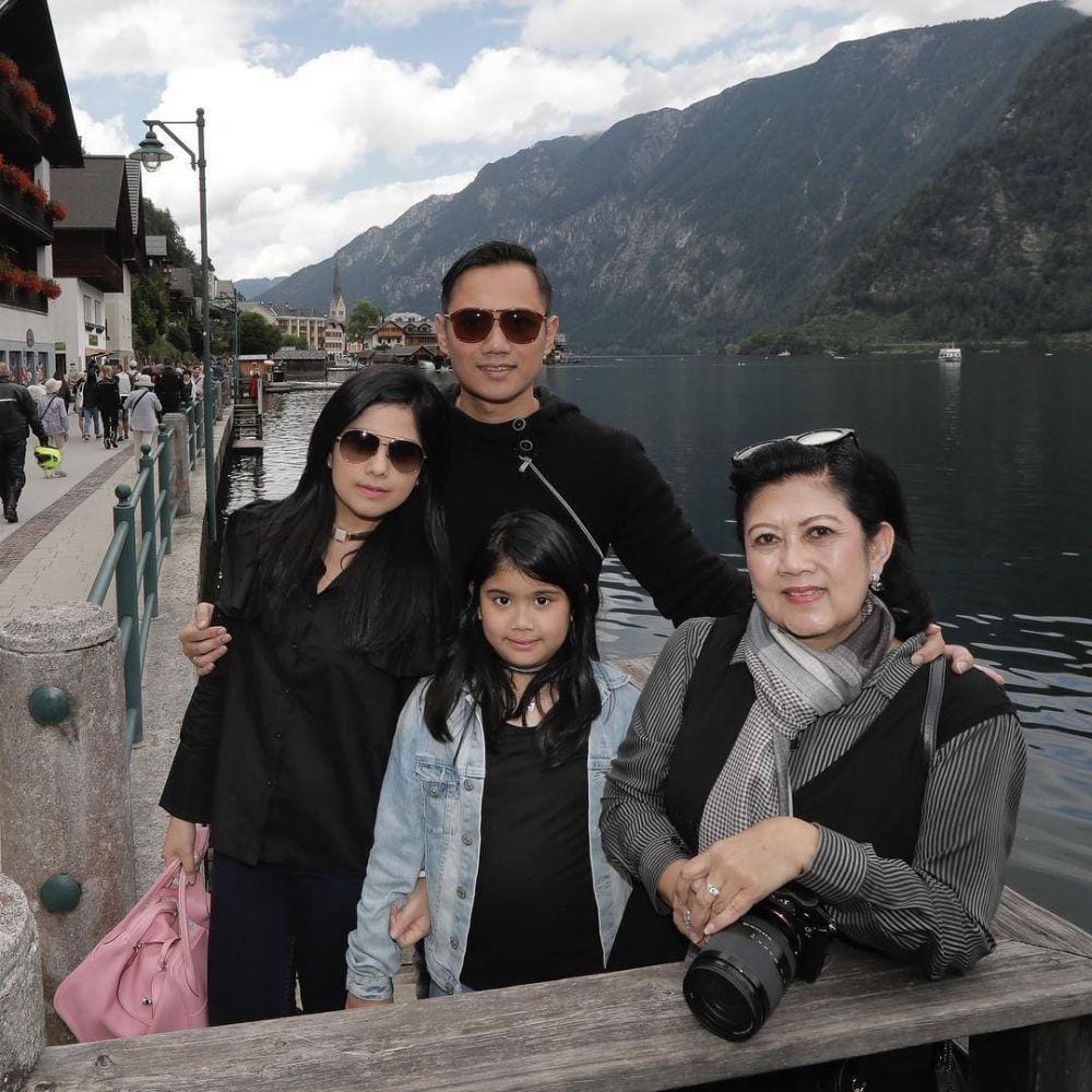 instagram.com/aniyudhoyono