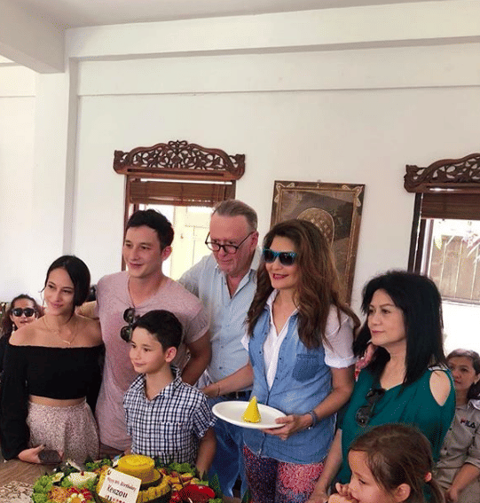 instagram.com/mike_lewis