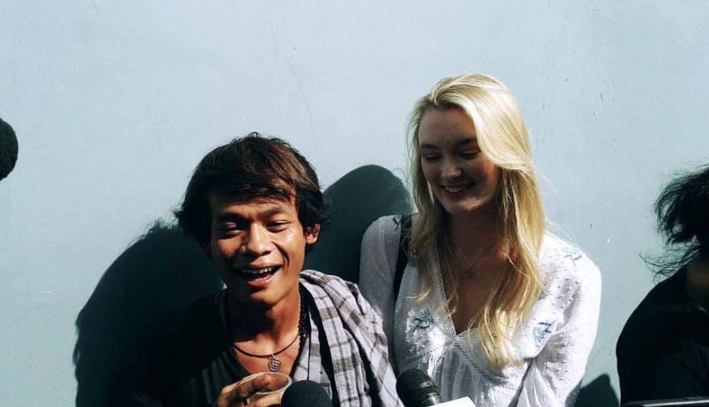 Instagram.com/pollyoddsocks