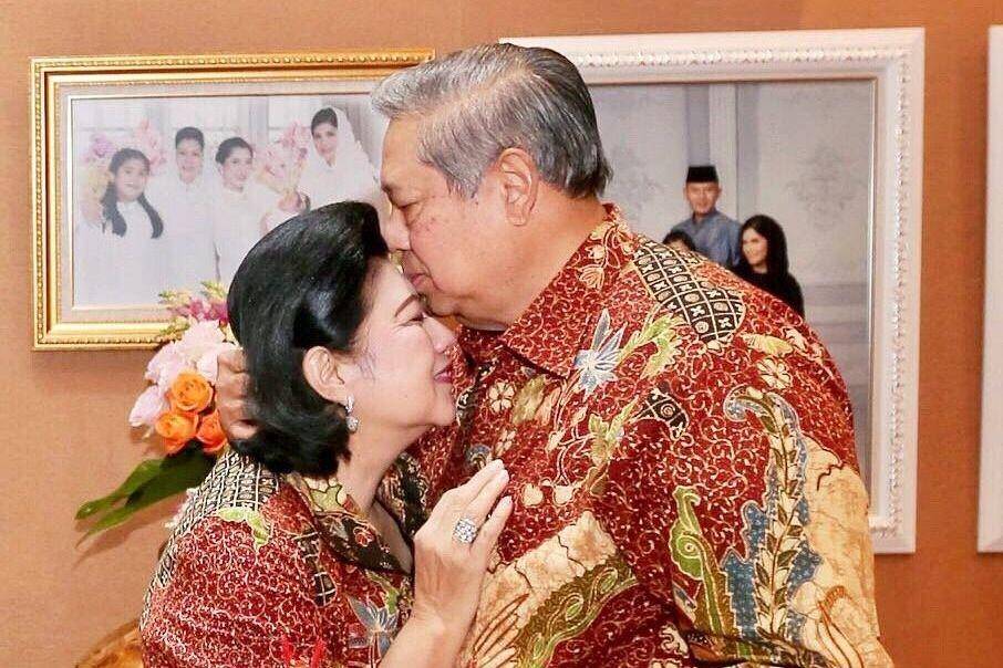 instagram.com/@aniyudhoyono