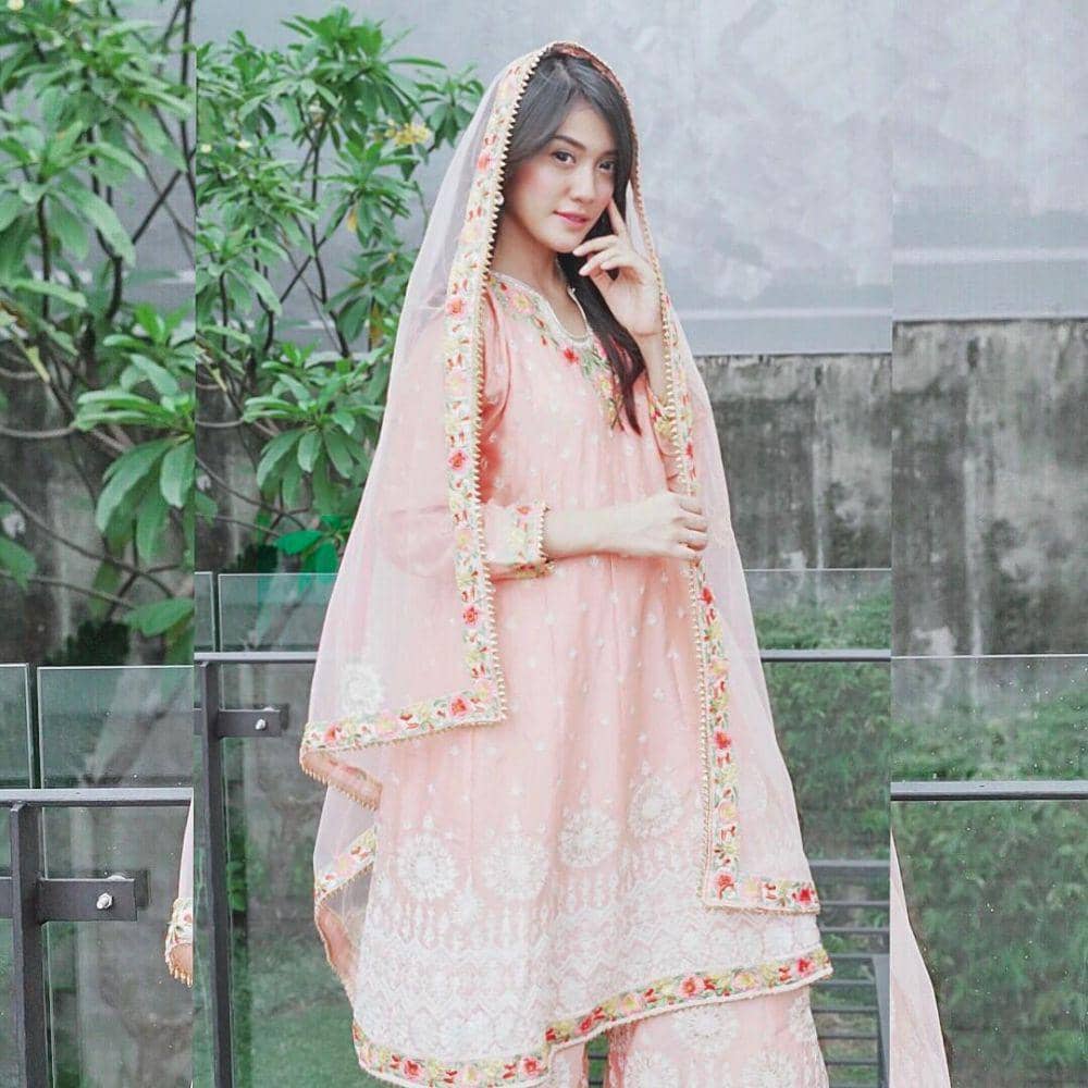 instagram.com/anissaaziza