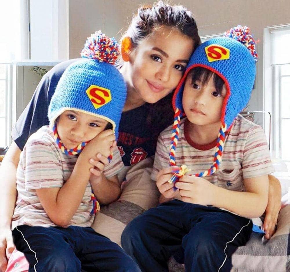 Instagram.com/julianamoechtar/