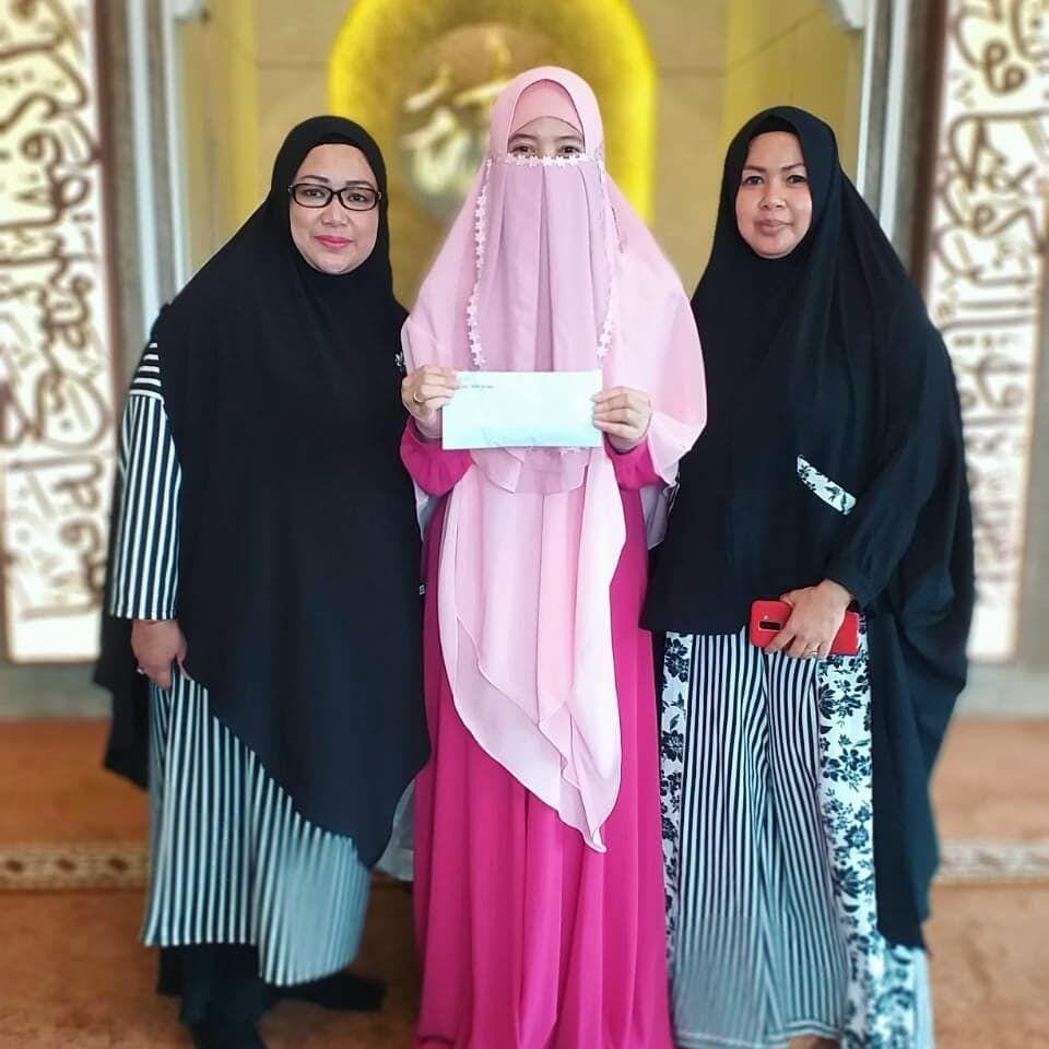 Instagram.com/peggymelatisukmakhadija