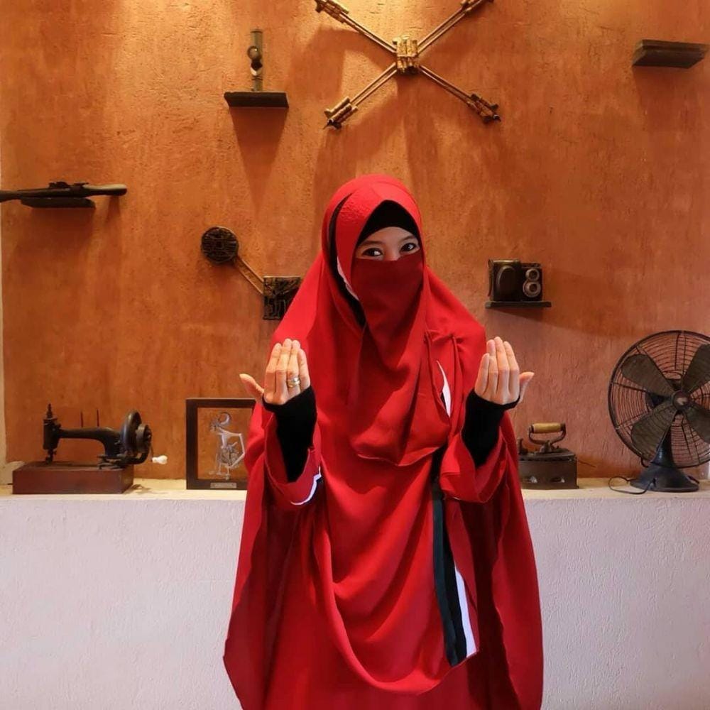 Instagram.com/peggymelatisukmakhadija