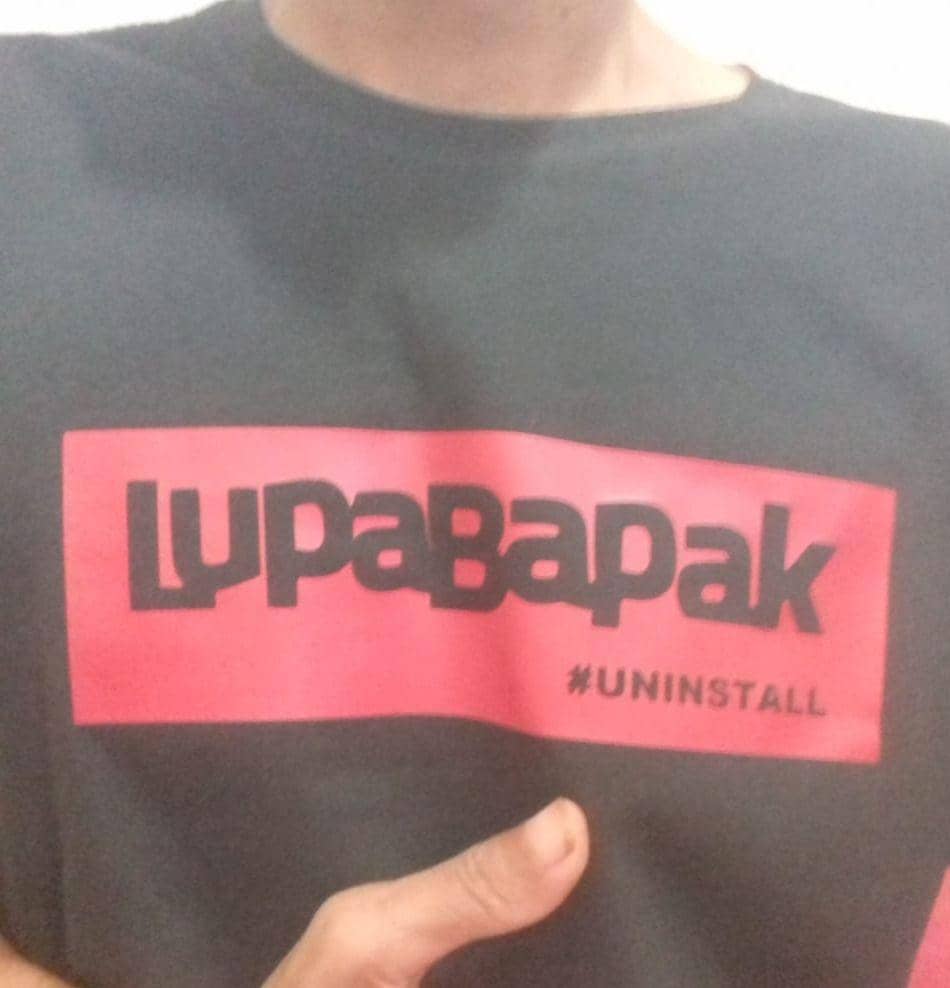 (Kaos sindiran untuk Bukalapak) www.twitter.com