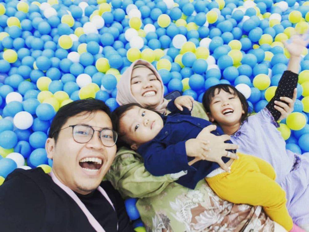 instagram.com/achmadzaky/