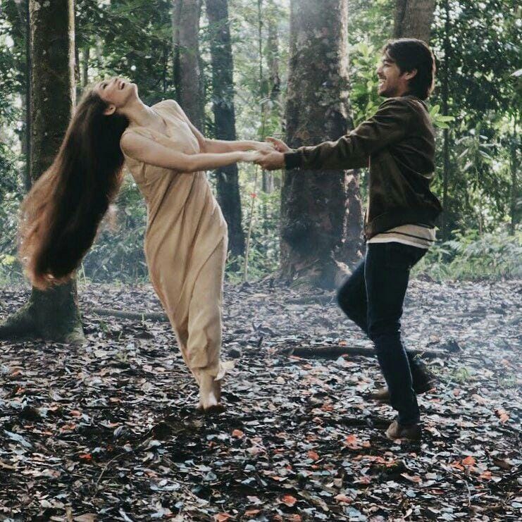 instagram.com/devinaureel