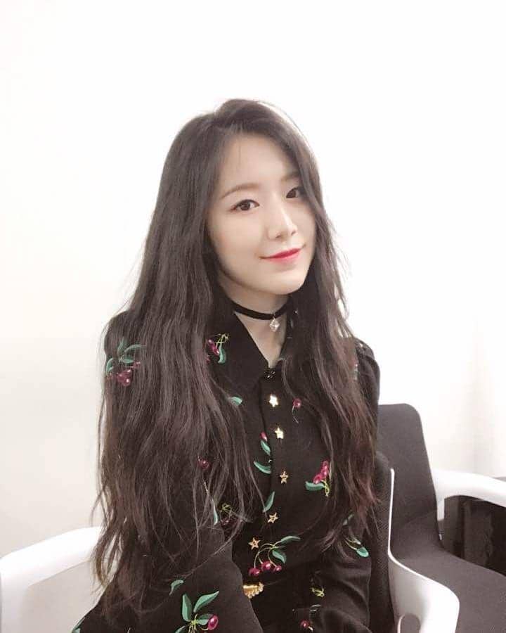 instagram.com/official_g_i_dle