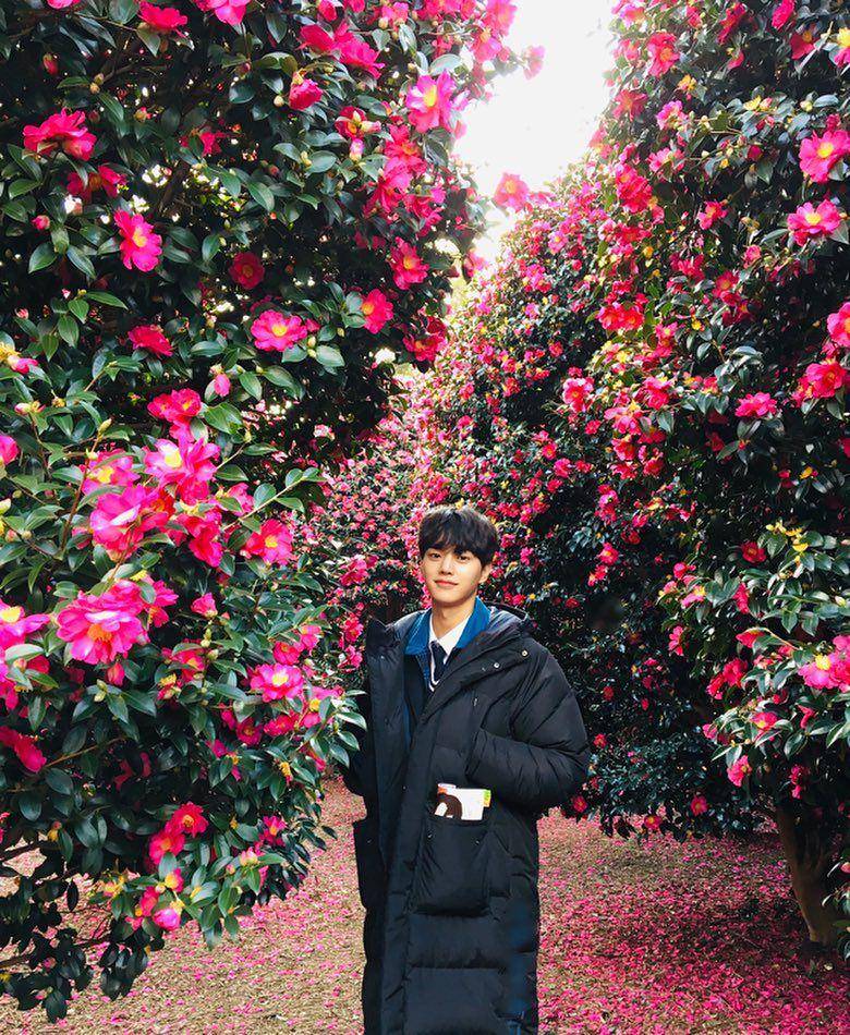 instagram.com/songkang_b