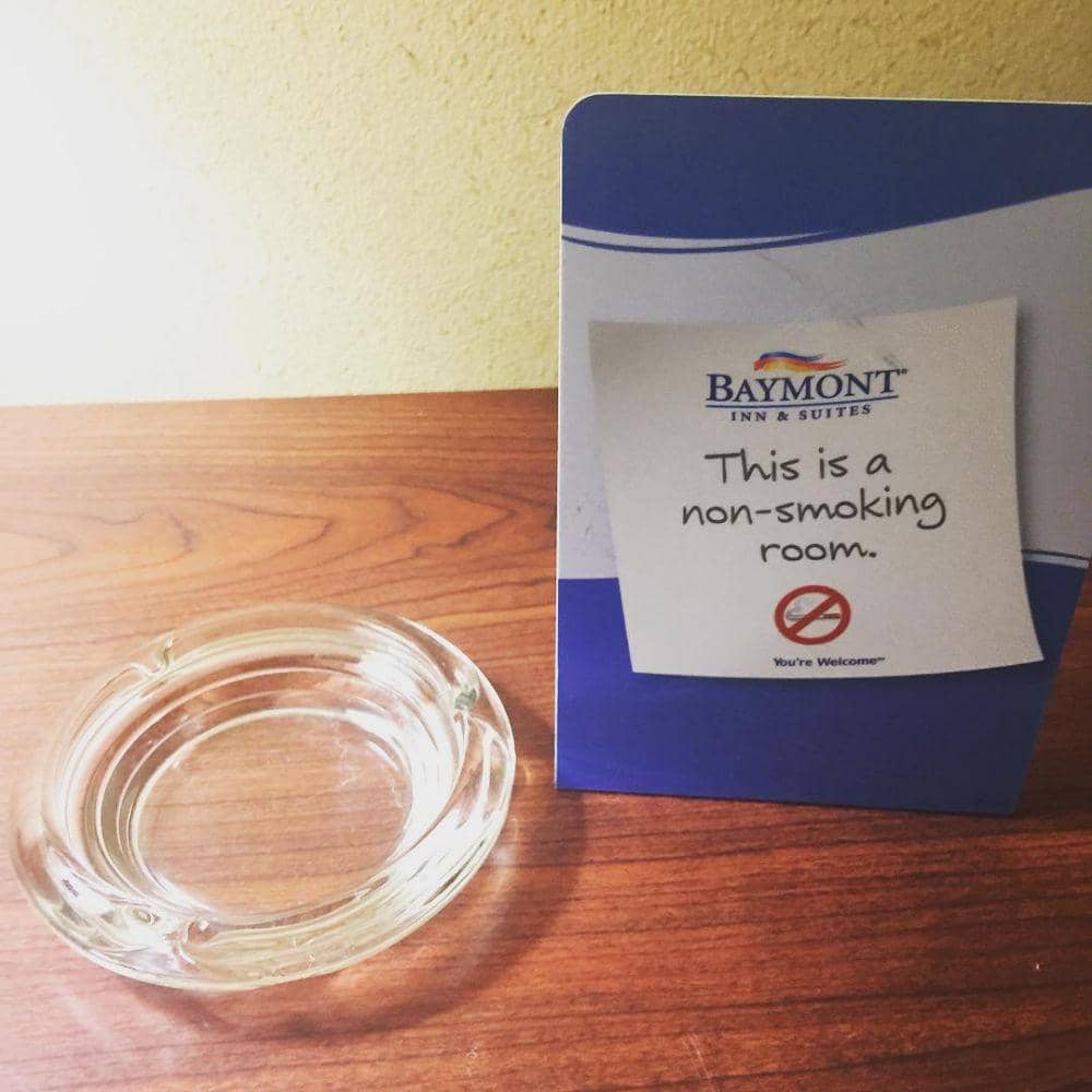 Aneh, 11 Fasilitas Hotel Ini Punya Desain yang Bikin Gagal Paham!