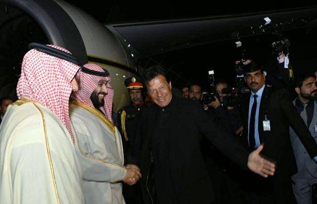 (Putera Mahkota Saudi MBS tiba di Pakistan pada Minggu malam) PTI/Twitter