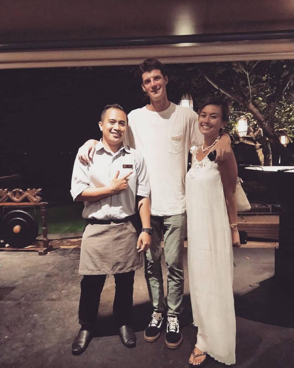 instagram.com/agnezmojeffjourney