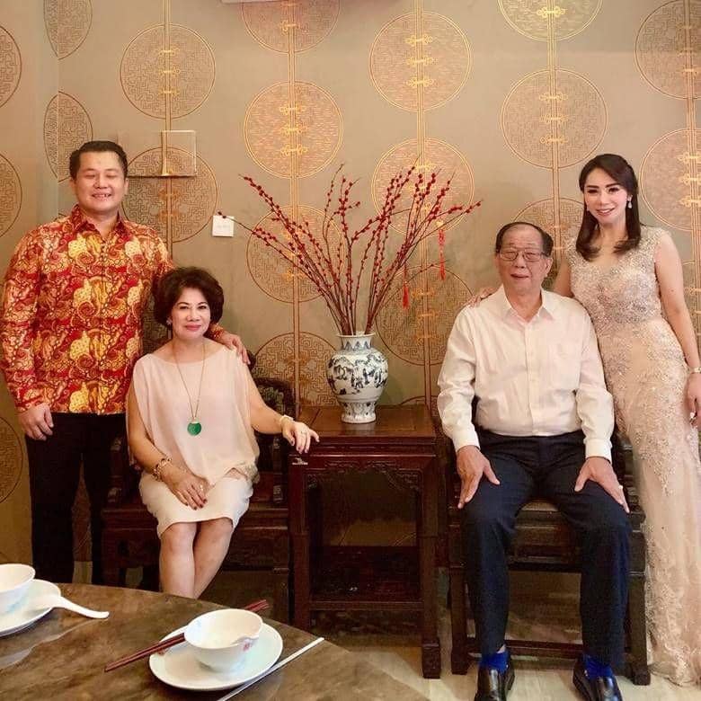 instagram.com/femmypermatasari/?