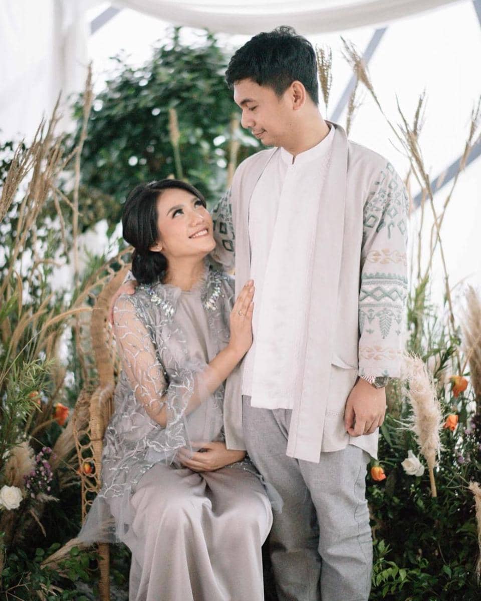 instagram.com/anissaaziza