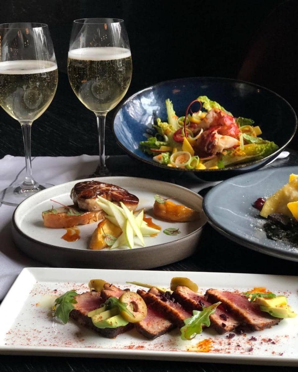 instagram.com/blackbarnrestaurant