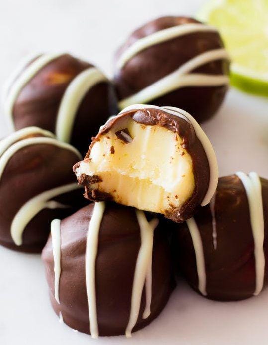 sallysbakingaddiction.com