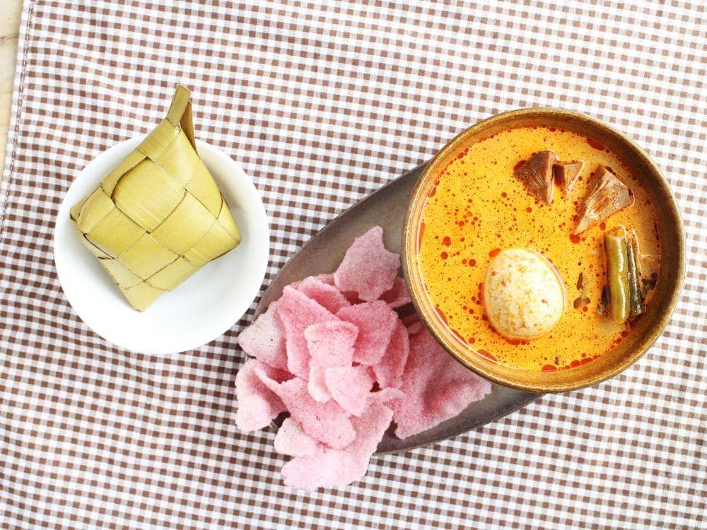 shutterstock.com/ranggarinjani9