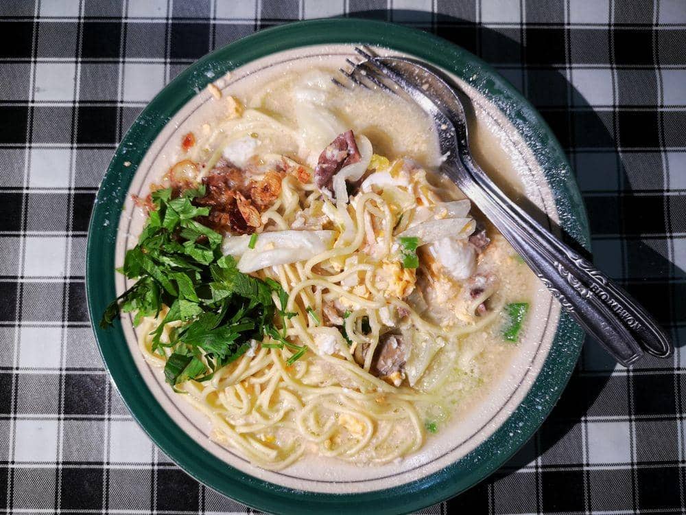 shutterstock.com/bimo pradsmadji