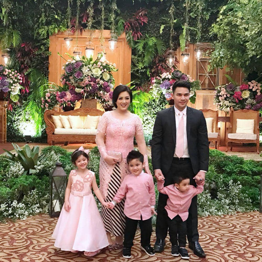 instagram.com/dhenafrizzy