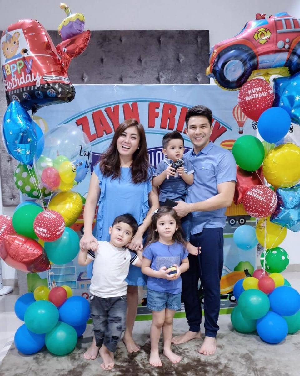 instagram.com/dhenafrizzy