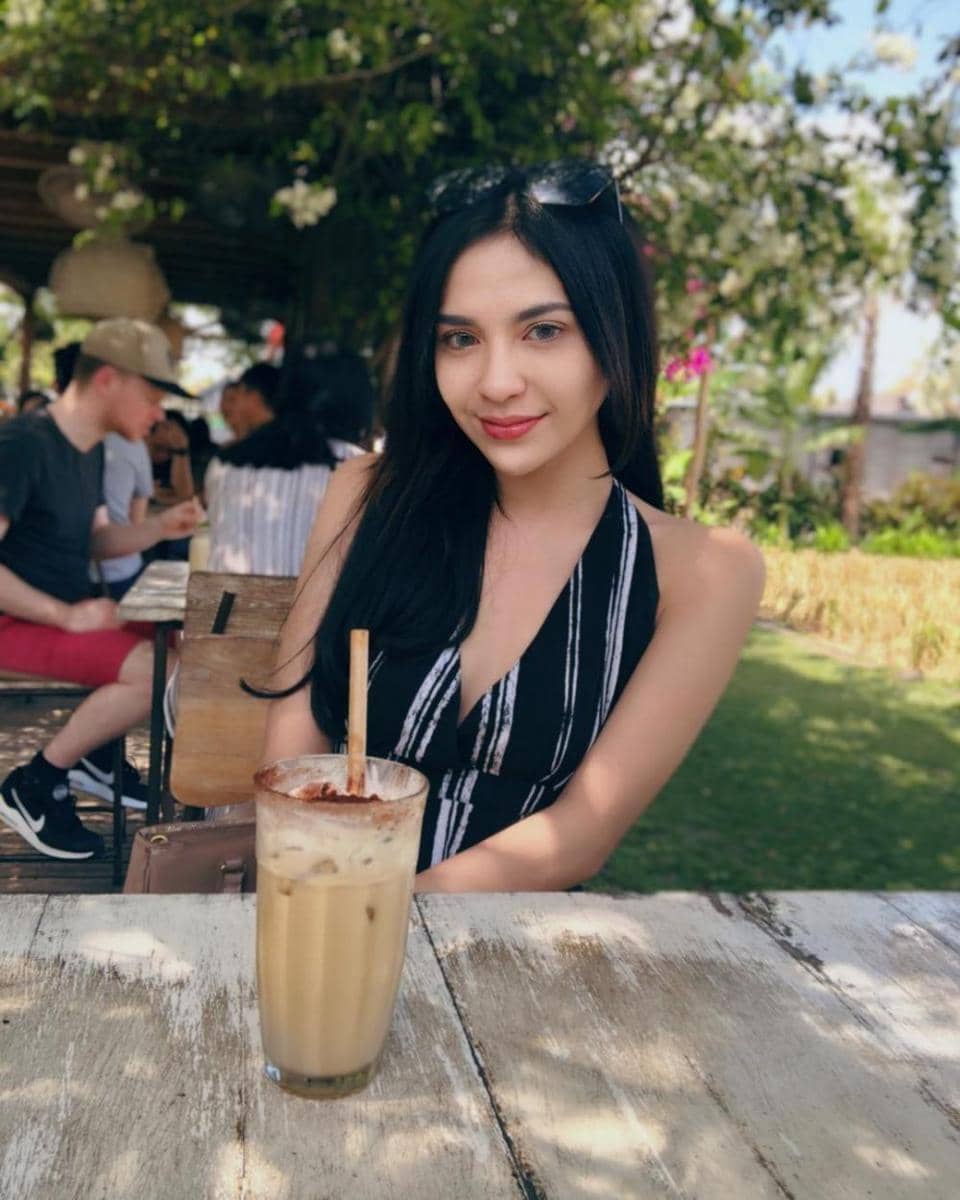 Instagram.com/yunizaicha