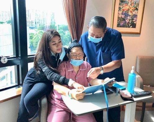 Instagram.com/@aniyudhoyono