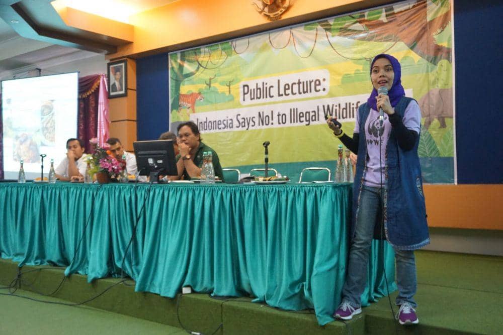 Earth Hour Surabaya/Chalimatus Sa'diyah