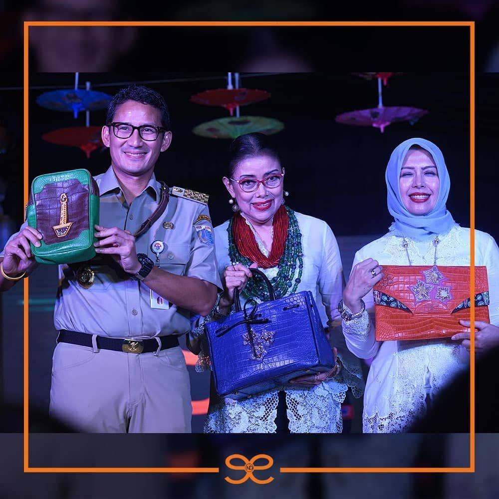 instagram.com/houseofende