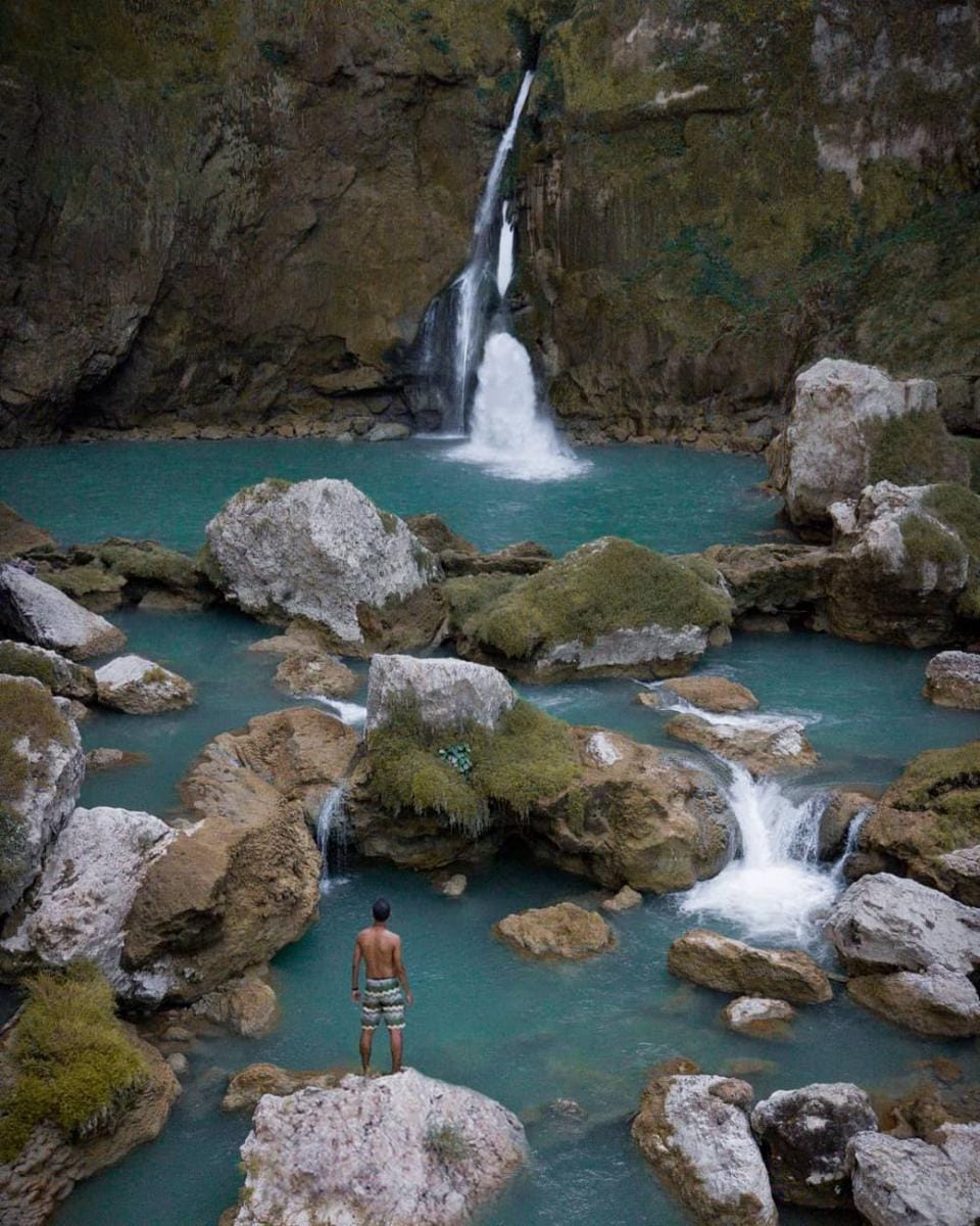 instagram.com/_blackpo