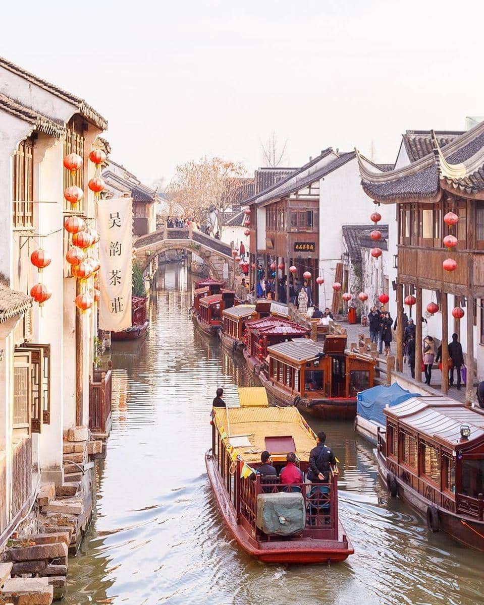 instagram.com/loic.lagarde⁣