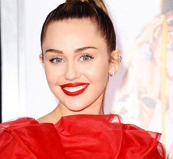 instagram.com/mileycyrus