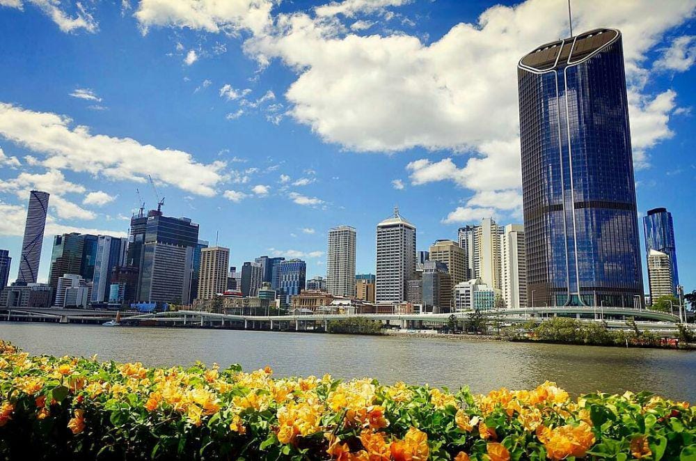 instagram.com/linusbagley