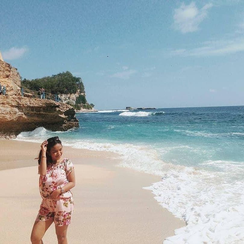 instagram.com/nirvanad_