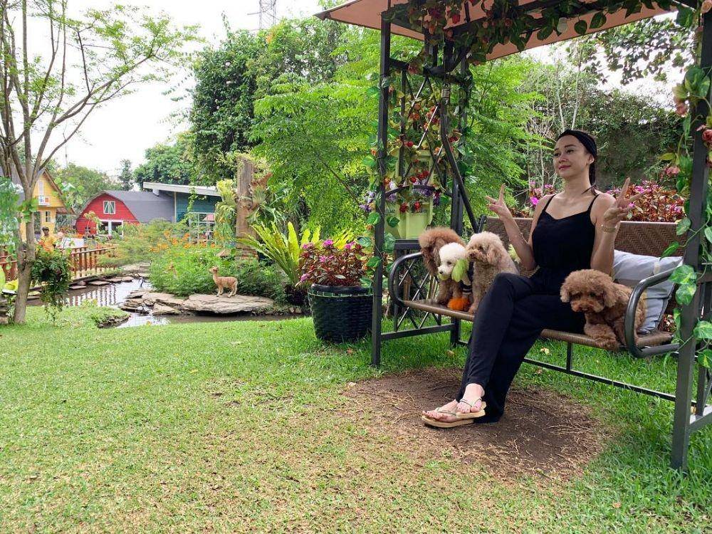instagram.com/aurakasih