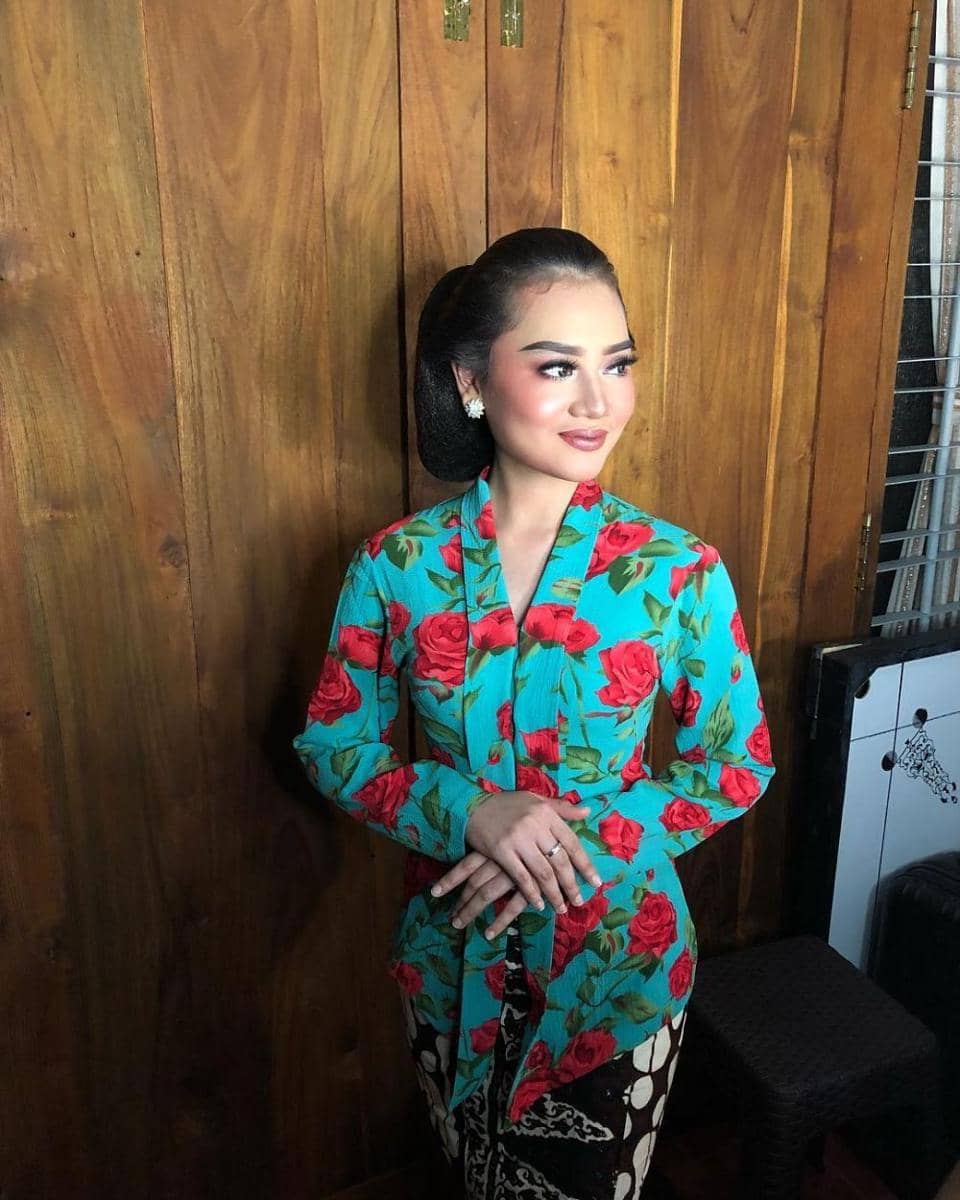 instagram.com/showimah