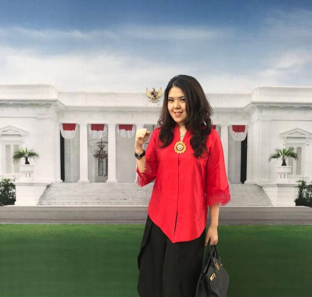 instagram.com/tinatoon101