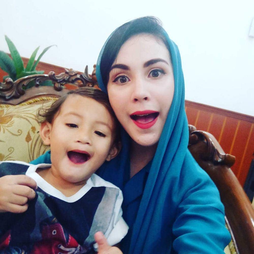 instagram.com/arumi_arumi_94