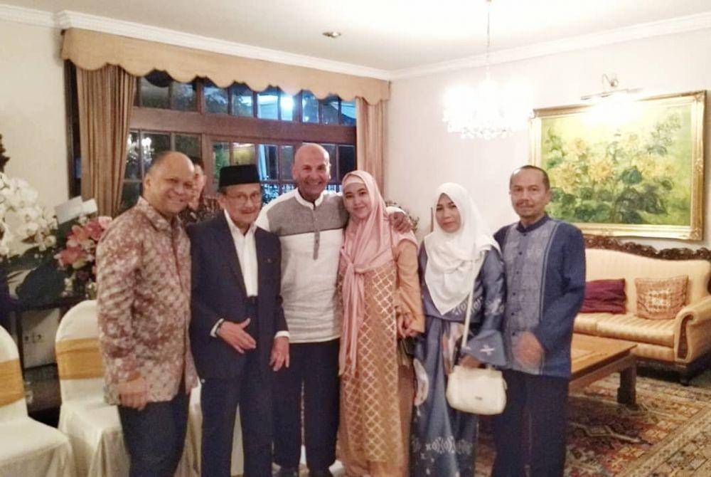 instagram.com/marksungkar