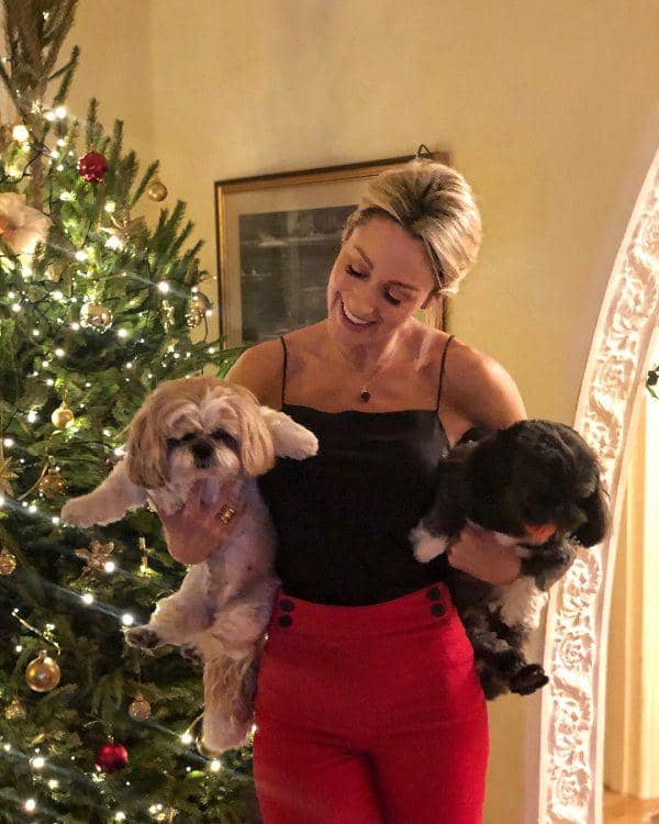 instagram.com/carolinepearce