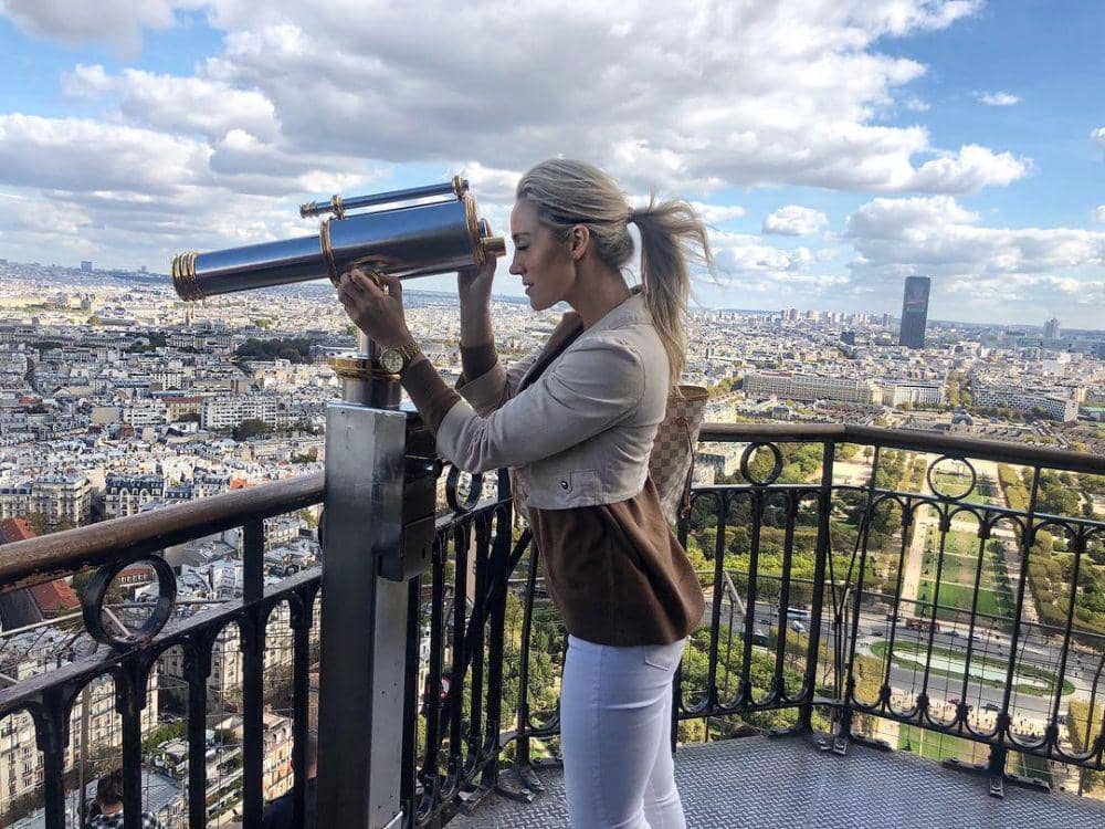 instagram.com/carolinepearce