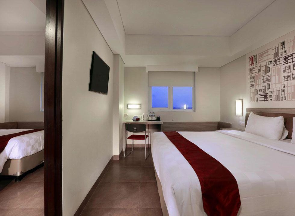 omegahotelmanagement.com