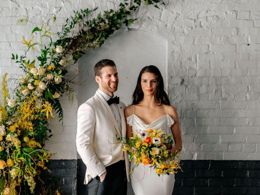 greenweddingshoes.com