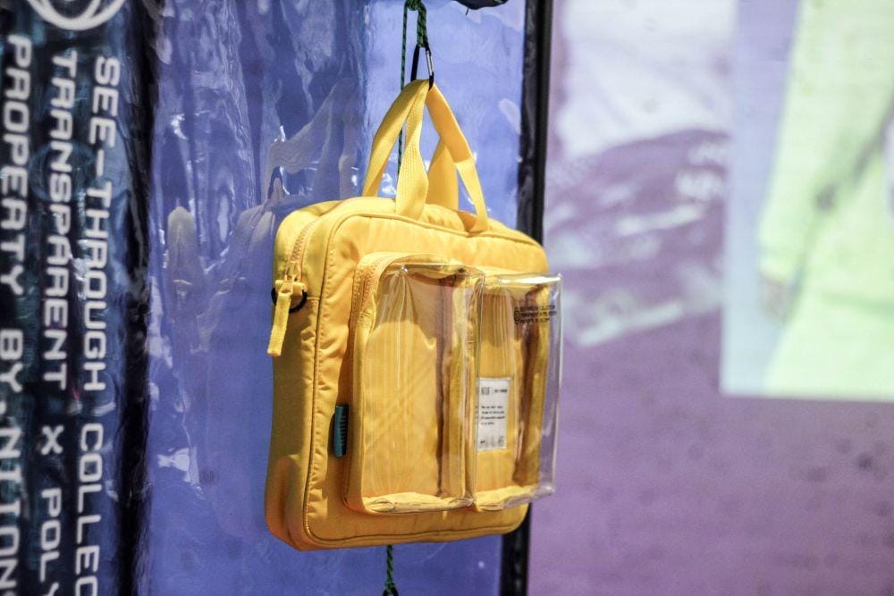 Salah satu tas NIION merek lokal asal Bandung.