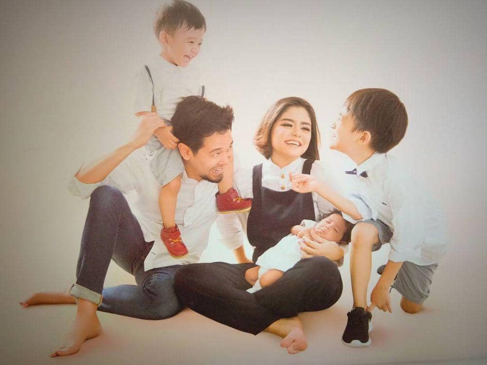 Instagram.com/ajiraharso