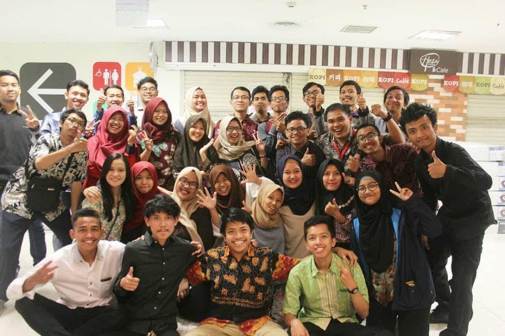 Instagram.com/sahabatbeasiswasurabaya