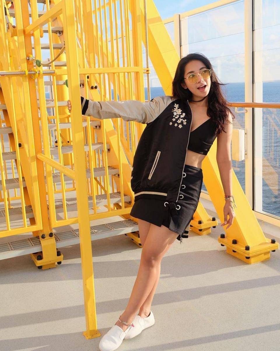 instagram.com/dindakirana.s