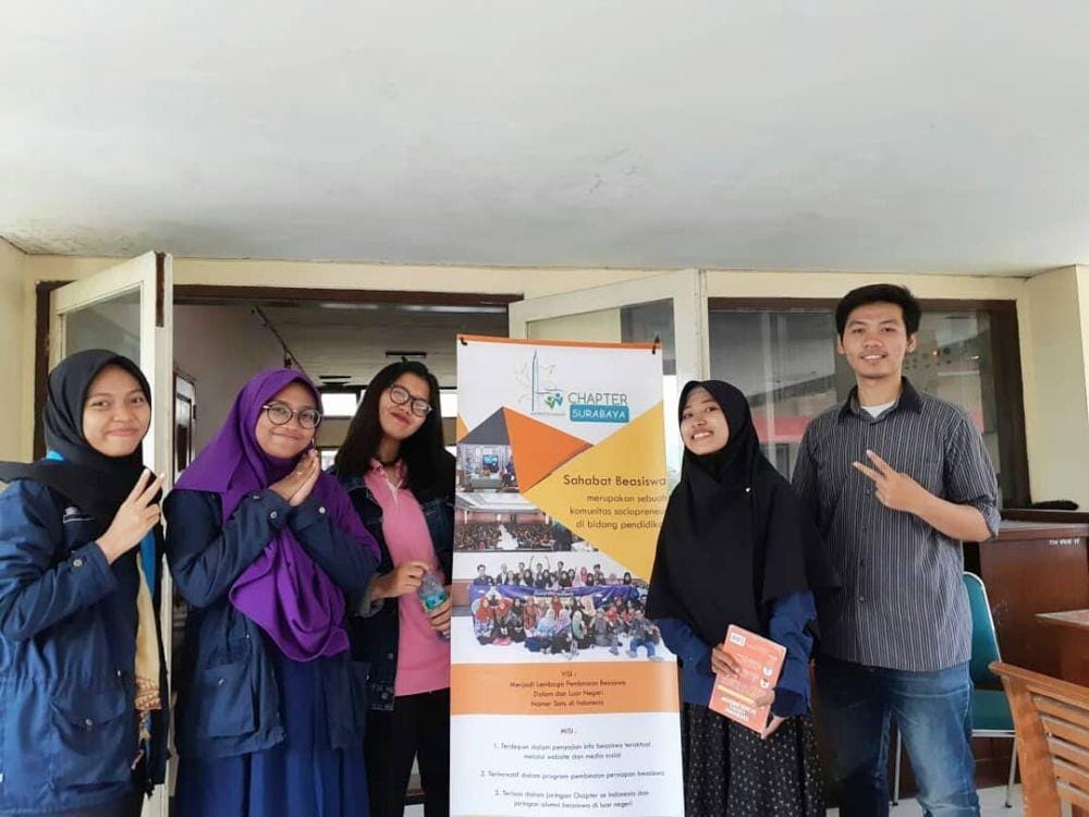 Instagram.com/sahabatbeasiswasurabaya